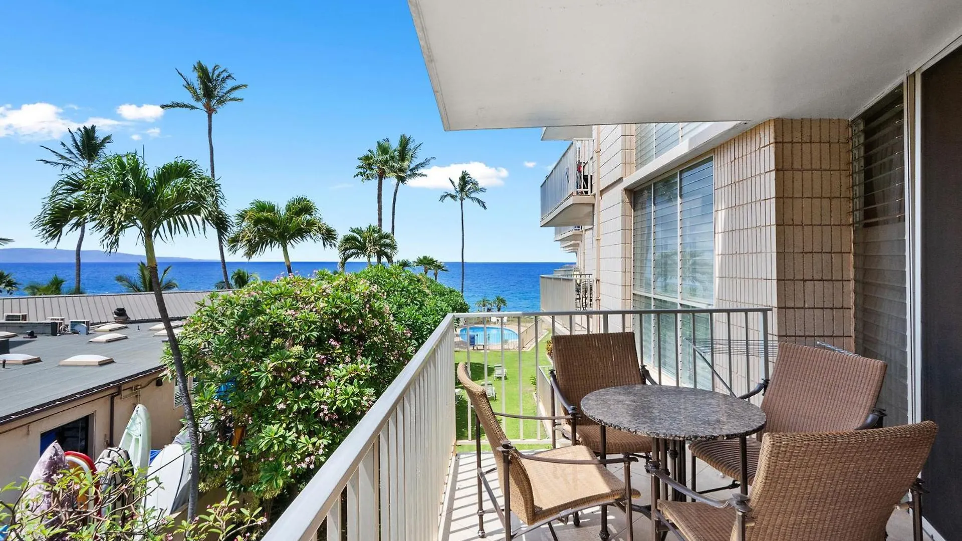 Kamaole Nalu 301 - Stunning Ocean Views, Renovated Villa Kihei United States