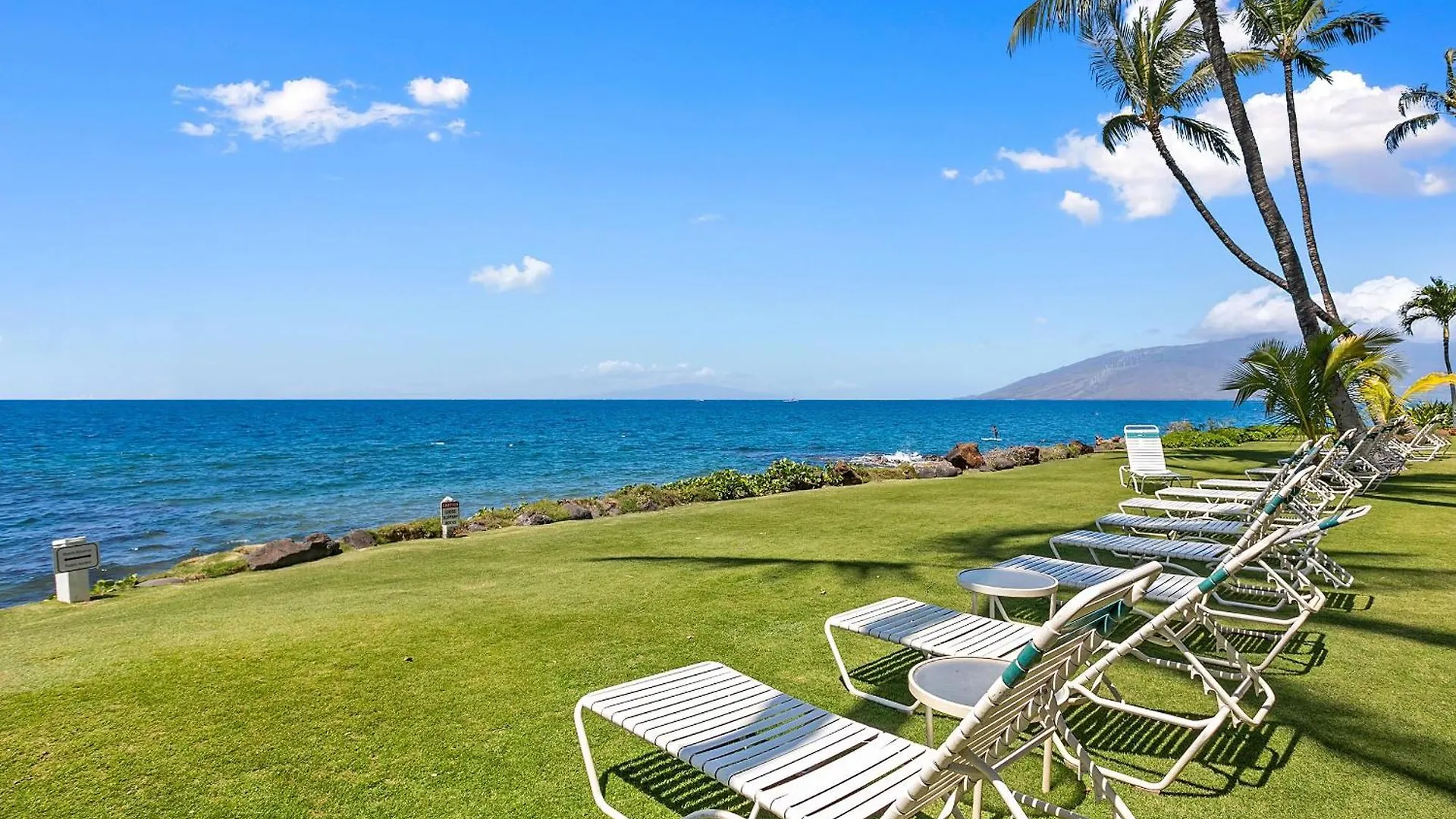 Kamaole Nalu 301 - Stunning Ocean Views, Renovated Villa Kihei United States